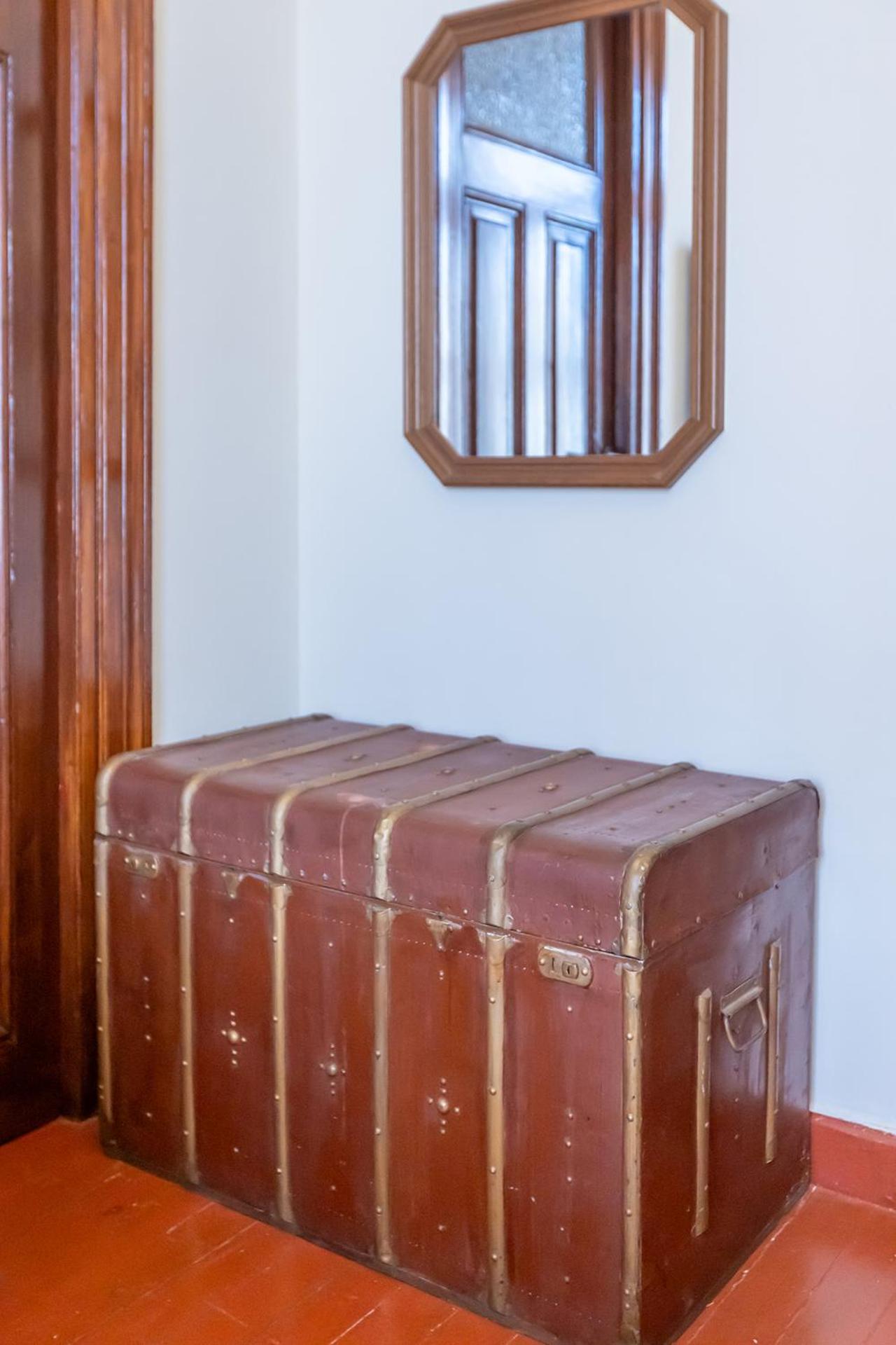 Era Of Elegance: 1928 Classic Dwelling Tripoli Extérieur photo